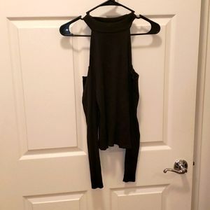 Shoulderless turtleneck